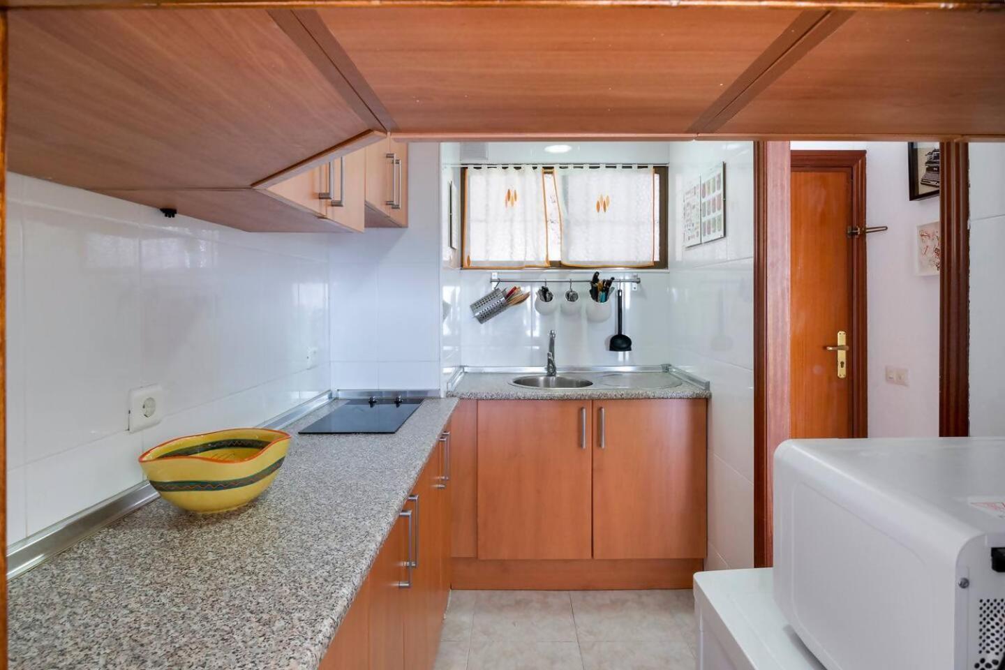 Stunning 50 Meters From The Sea Appartement Benalmádena